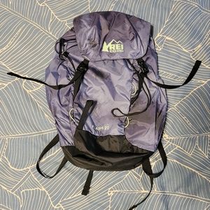 REI Flash 22 Bag